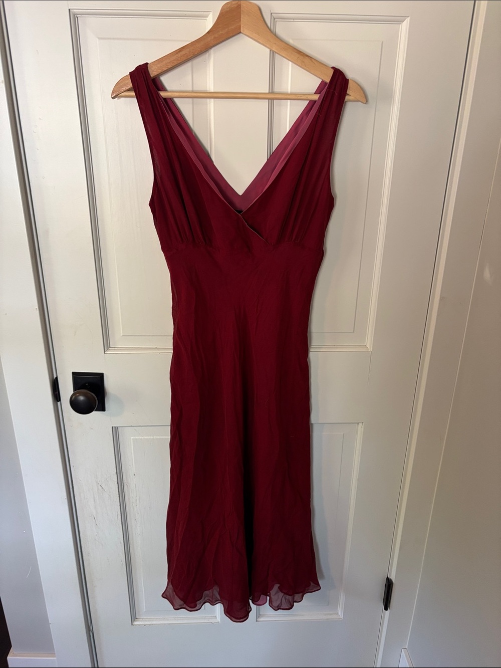 BCBG Paris Sleeveless V-Neck Midi Dress in Burgundy